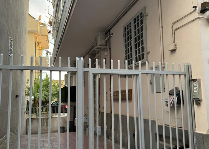 Gateway 2 - Near Scavi, Santuario, Napoli, Positano * Πομπηία